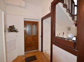 Estúdio (Studio Apartment) | Entrada da propriedade