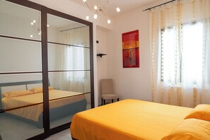 Casa, cocina | 2 habitaciones, wifi gratis y ropa de cama 