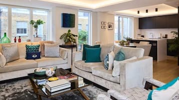 House (2 Bedrooms) | Exterior