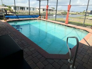 Piscine extérieure, piscine chauffée