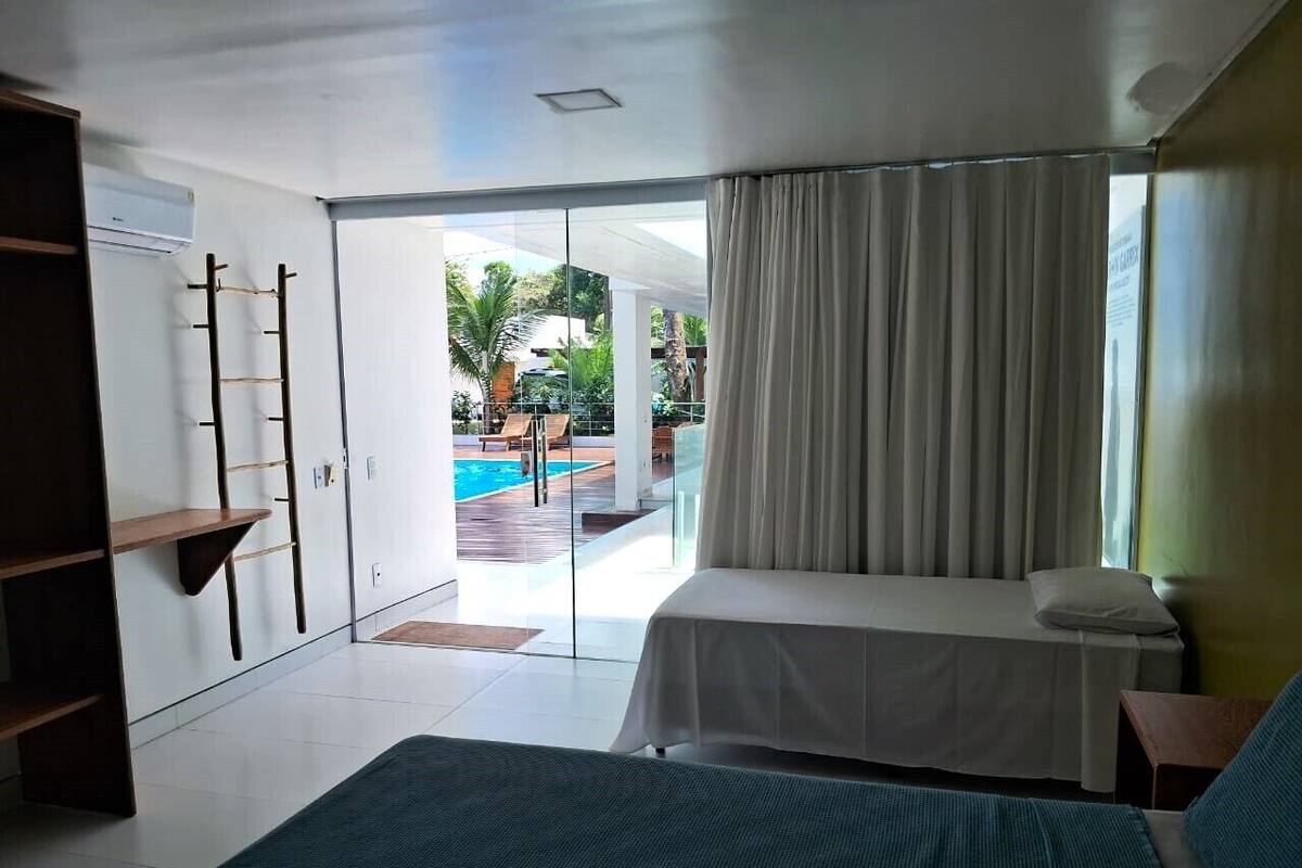 Suite Standard, au bord de la piscine | 1 chambre, accès au Wi-Fi (inclus), literie fournie
