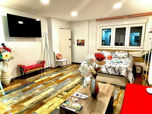 1 chambre, fer et planche à repasser, Wi-Fi, draps fournis