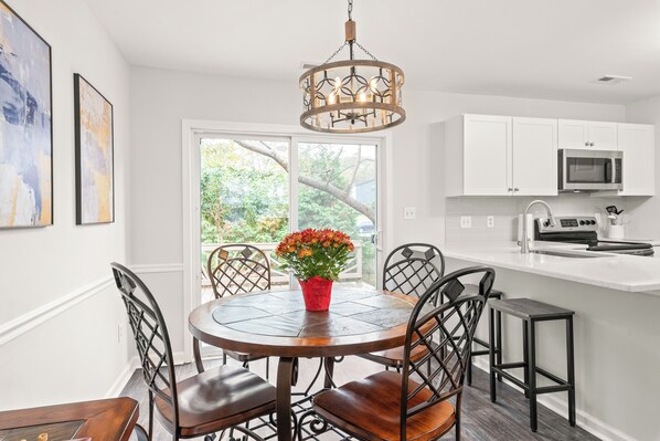 Dining - Charlotte Getaway: 3-Bedroom Gem with Big Backyard (Charlotte)