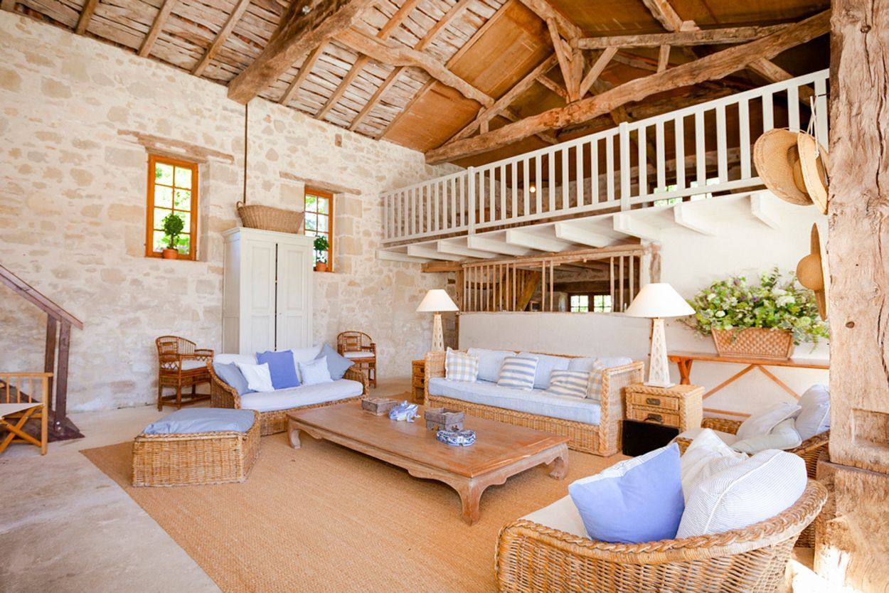 DVD-soitin, pöytätennispöytä