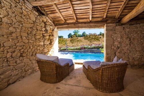 Chateau Segalas - Six Bedroom Castle, Sleeps 12