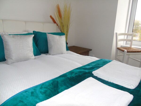 Room - Snug - Grian-aig Apartment (Greenock)