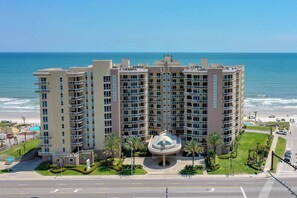 Exterior - Exclusive Oceanfront 3-Bedroom Condo – Your Perfect Coastal Retreat! (Daytona Beach)