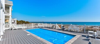 Luna Sea - Oceanfront with a Private Pool - Elevator