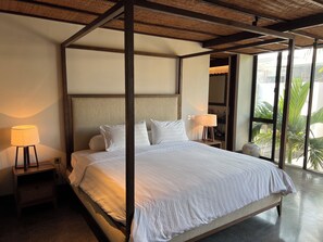 5 bedrooms, in-room safe, desk, iron/ironing board