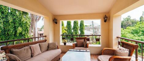 Deluxe Apartment, 3 Bedrooms, Garden View | Terrace/patio