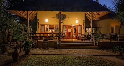 Bush Villa at Kruger Park Entrance
