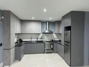 Private kitchen - Beautiful house for vacation, swimming pool for children and adults. (Rodeo de la Cruz)