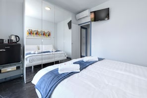 2 chambres, fer et planche à repasser, lit parapluie, Wi-Fi gratuit