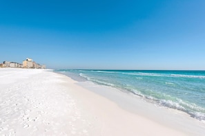 Maison, plusieurs lits (Palm Paradise) | Plage | Plage à proximité