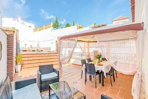 Villa (3 Bedrooms) | Esterni