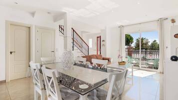 Villa (3 Bedrooms) | Interior