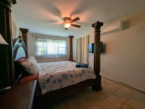 3 habitaciones, tabla de planchar con plancha, internet y ropa de cama 