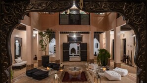 Unclassified image, 5 of 54, button - Riad basidi (Marrakech)