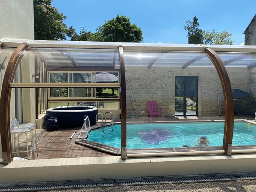House Heated swimming pool, Jacuzzi 1 H from PARIS. Near Fontainebleau - Climbing