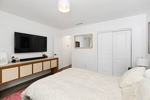 2 habitaciones, escritorio, wifi gratis y ropa de cama