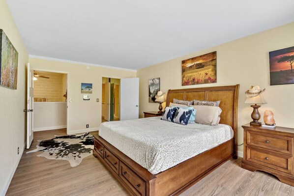 2 bedrooms, desk, free WiFi, bed sheets