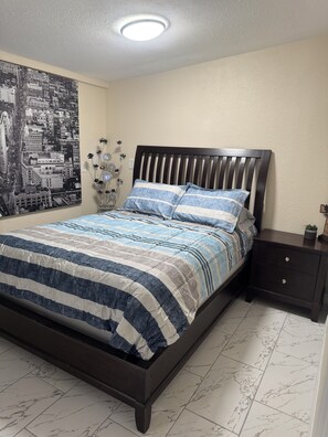 2 bedrooms, WiFi, bed sheets - Cozy 2-bedroom apartment 3 mins away from
Tampa Int’l airport  (Tampa)
