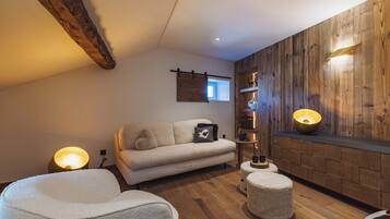 Superior Suite | 1 bedroom, soundproofing, free WiFi