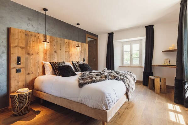 Soundproofing, free WiFi - Grand Hôtel L'Ermitage (Font-Romeu-Odeillo-Via)