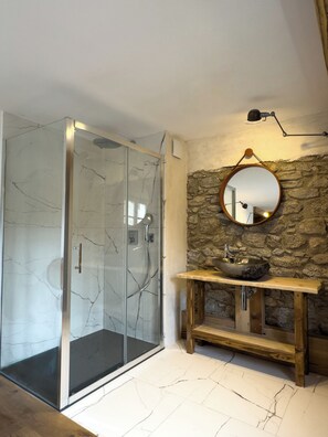 Classic Double Room | Soundproofing, free WiFi - Grand Hôtel L'Ermitage (Font-Romeu-Odeillo-Via)