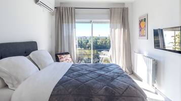 4 chambres, bureau, fer et planche Ă repasser, Wi-Fi gratuit