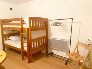 1 bedroom