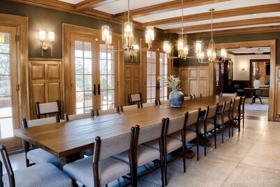 Edgemoor Estate 13 Beds 6.5 Bath (Sleeps 26) - Heated Pool Jacuzzi Beach