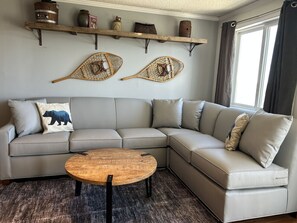 Smart TV, table tennis