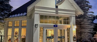 ML194 1st Floor No Elevator Great Views Deck WiFi