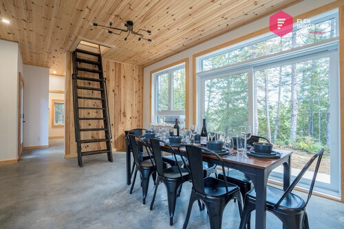 The Singing Salmon of Bonaventure - A wild escape on the river