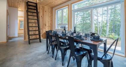 The Singing Salmon of Bonaventure - A wild escape on the river