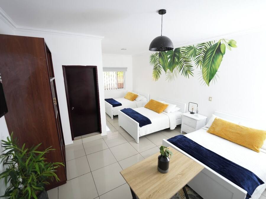 Chambre triple Confort, non-fumeur