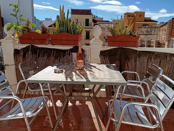 Outdoor dining - Centre, apartment,two terraces. (Málaga)