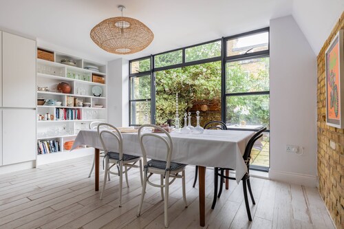 Radipole Road IV by Onefinestay