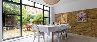 Radipole Road IV by Onefinestay
