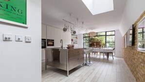 Ảnh chưa phân loại, 3 trong số 48 ảnh, nút