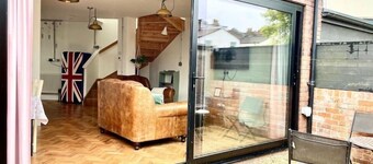 Hip Industrial Style Southville House & Courtyard