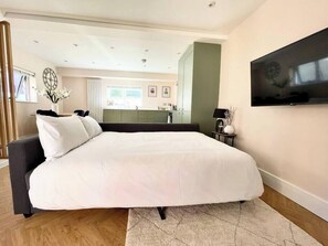 2 多间卧室、熨斗/熨衣板、旅行婴儿床、WiFi