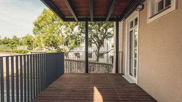 Apartamento panorâmico, 1 cama de casal e sofá-cama, para não fumantes, cozinha | Terraço/pátio