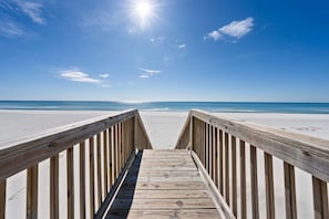 House, Multiple Beds (Far Reach II) | Beach | On the beach - Far Reach II (Gulf Shores)