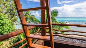 Unclassified image, 4 of 43, button - Villa Iti - 3BR Oceanfront Villa w/ Beautiful Pool (Maharepa)