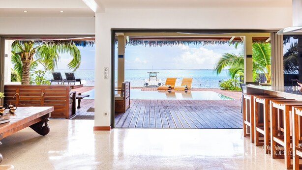 Unclassified image, 1 of 43, button - Villa Iti - 3BR Oceanfront Villa w/ Beautiful Pool (Maharepa)