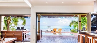 Villa Iti - 3BR Oceanfront Villa w/ Beautiful Pool