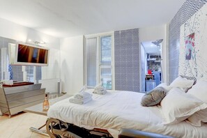 1 bedroom, iron/ironing board, Internet, bed sheets