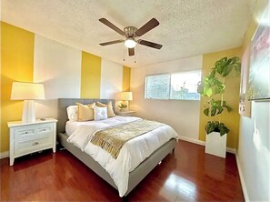 2 bedrooms, iron/ironing board, bed sheets